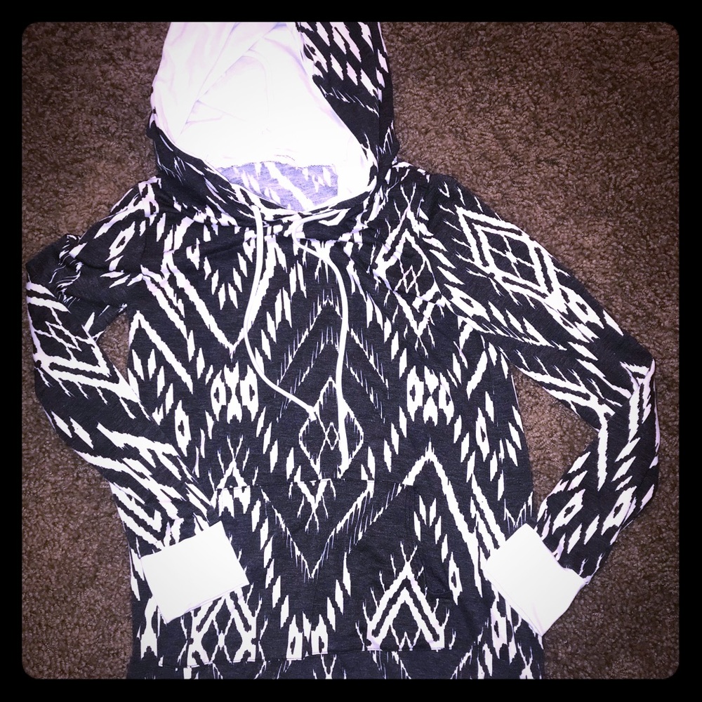 • Aztec Sweatshirt •